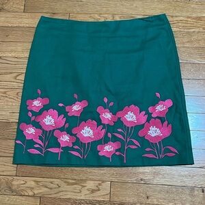 Boden Green Skirt with Embroidered Flowers Size 10